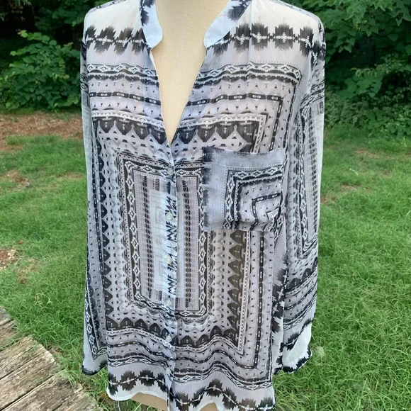 Aztec Geometric Sheer Blouse - Picture 16 of 16